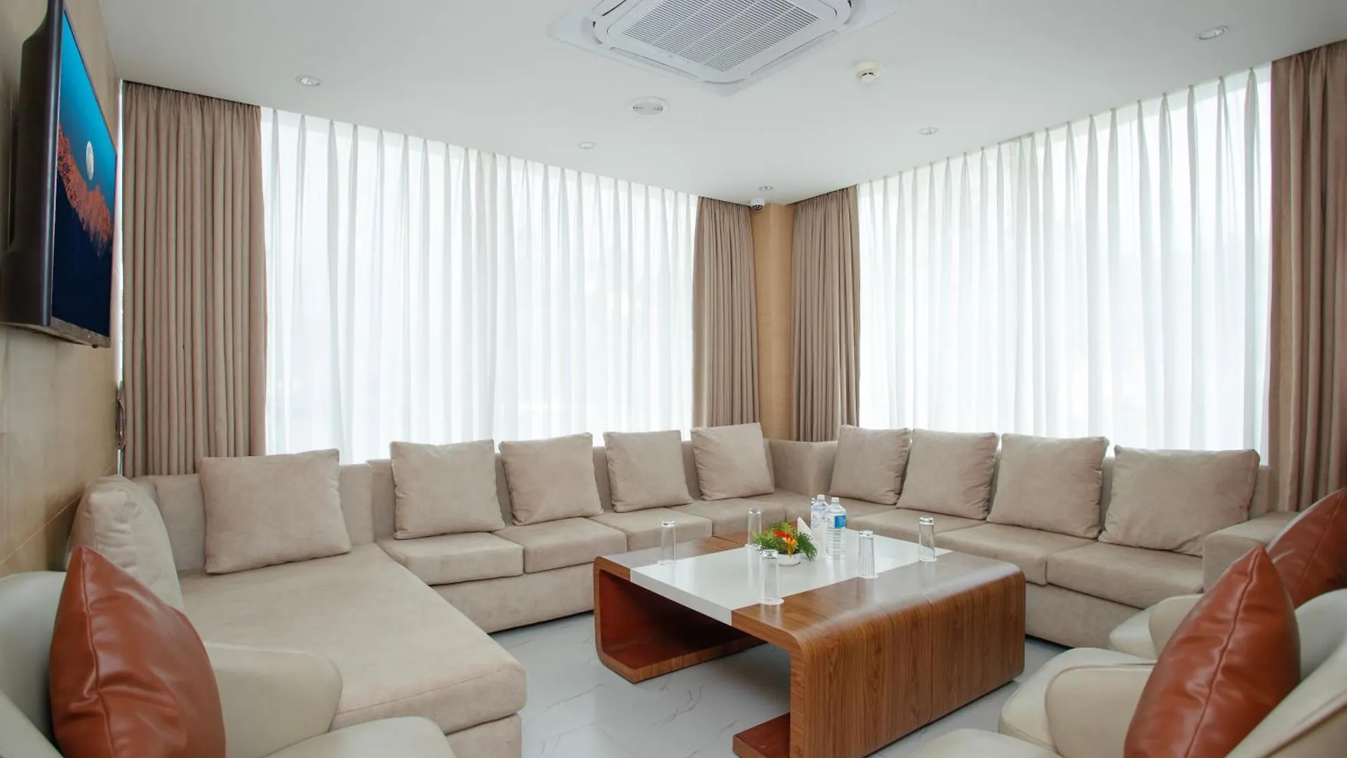 Hotel Monalisa Kathmandu - Embrace Tranquility Natures Retreat Beyond The City Nepal
